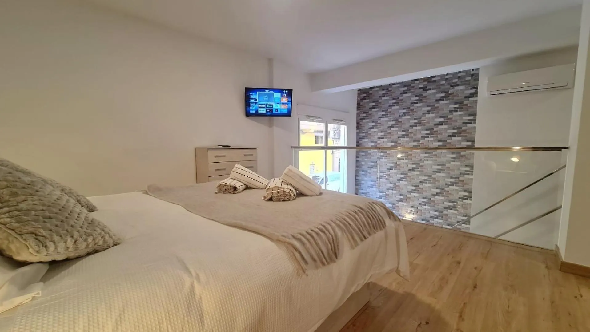 Duplex Huelin I & Beach Apartment Malaga Spain